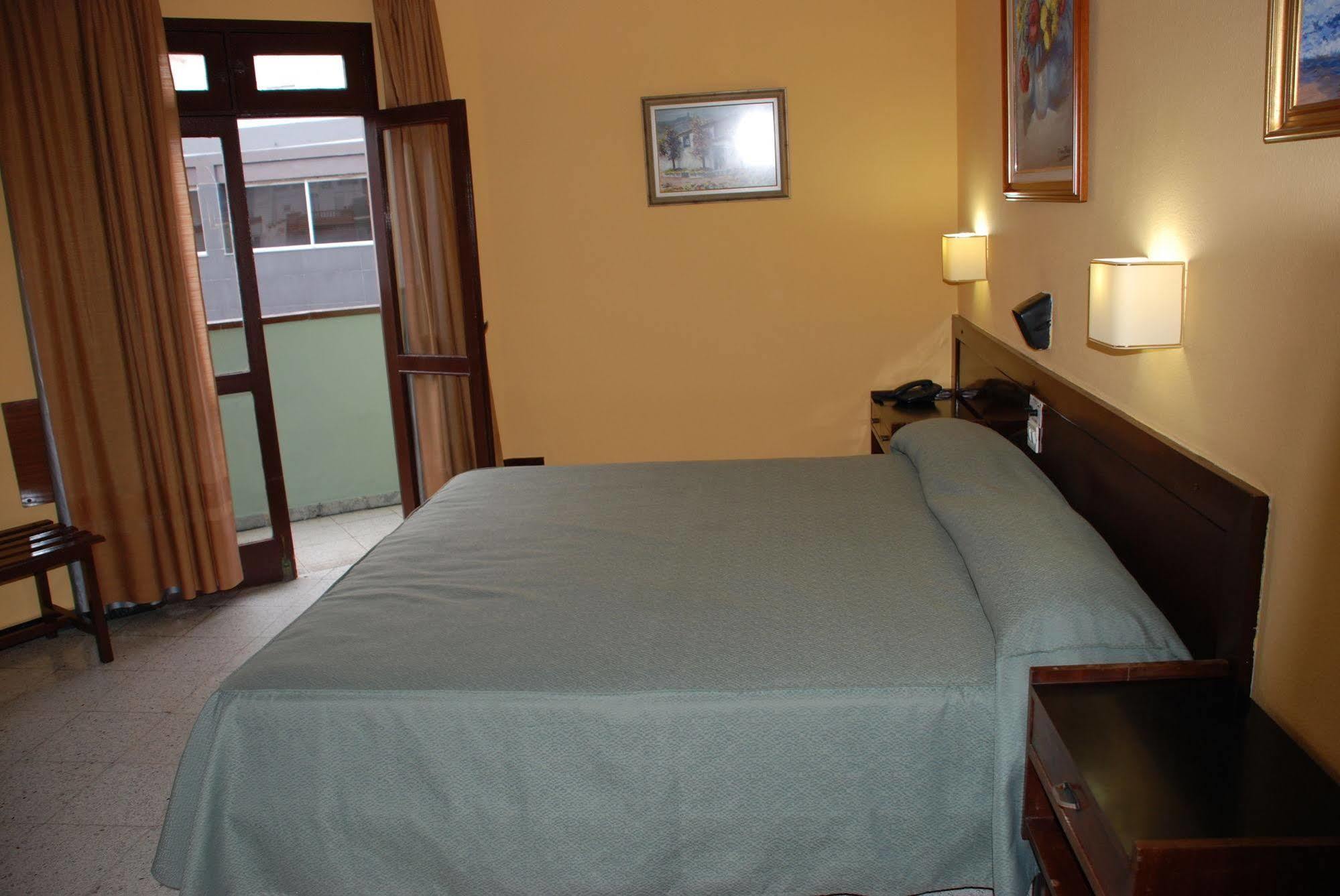 Hotel Olympia ลาสปัลมาส เด กรานคานาเรีย ภายนอก รูปภาพ